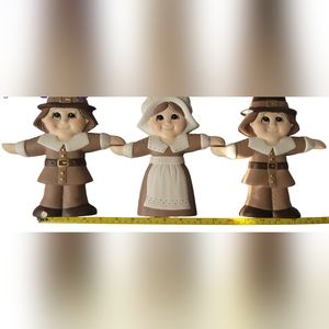 3 ceramic vntg handpainted pilgrims signed